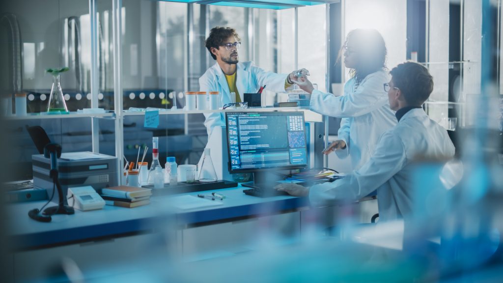 Young research professionals working in biotech